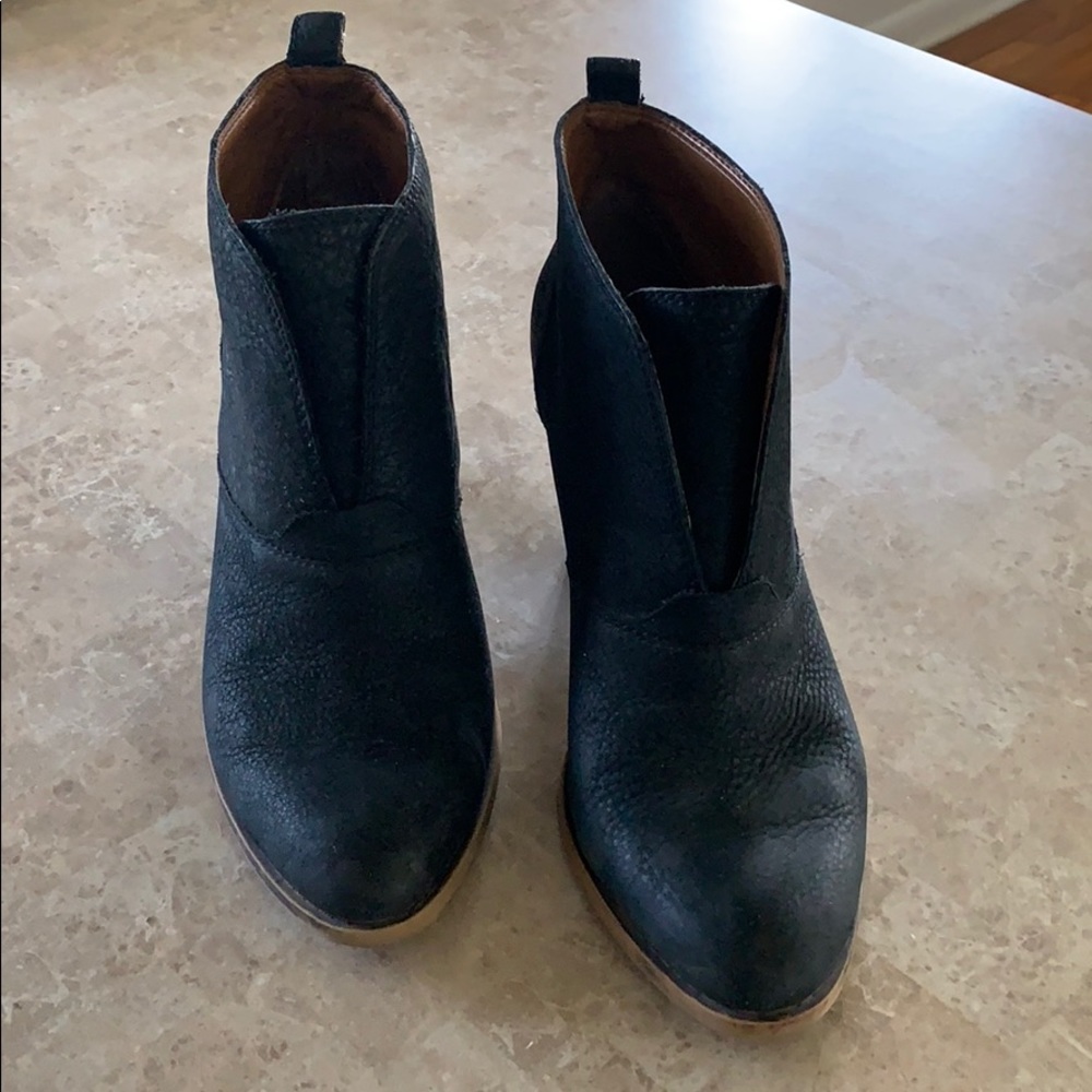 Lucky Brand black bootie